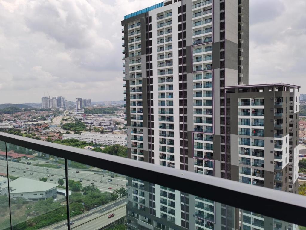 Landmark Residence 2 Service Apartment 5Min To Mrt 20Min To Kl 까장 외부 사진